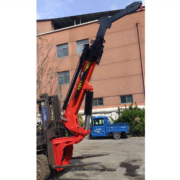 叉車飛臂吊改裝需要注意什么？如何選擇叉車吊臂？